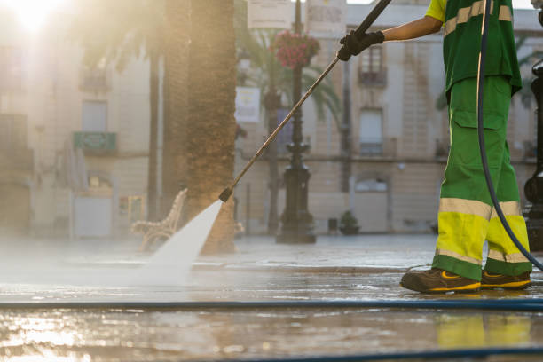 Best Deck Cleaning Services  in Tri City, OR